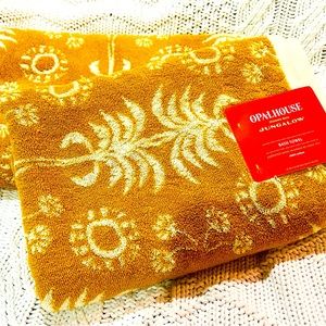 2 Opalhouse Designed with Jungalow Yellow Patterned Bath Towels Set of 2 ! *NWT*